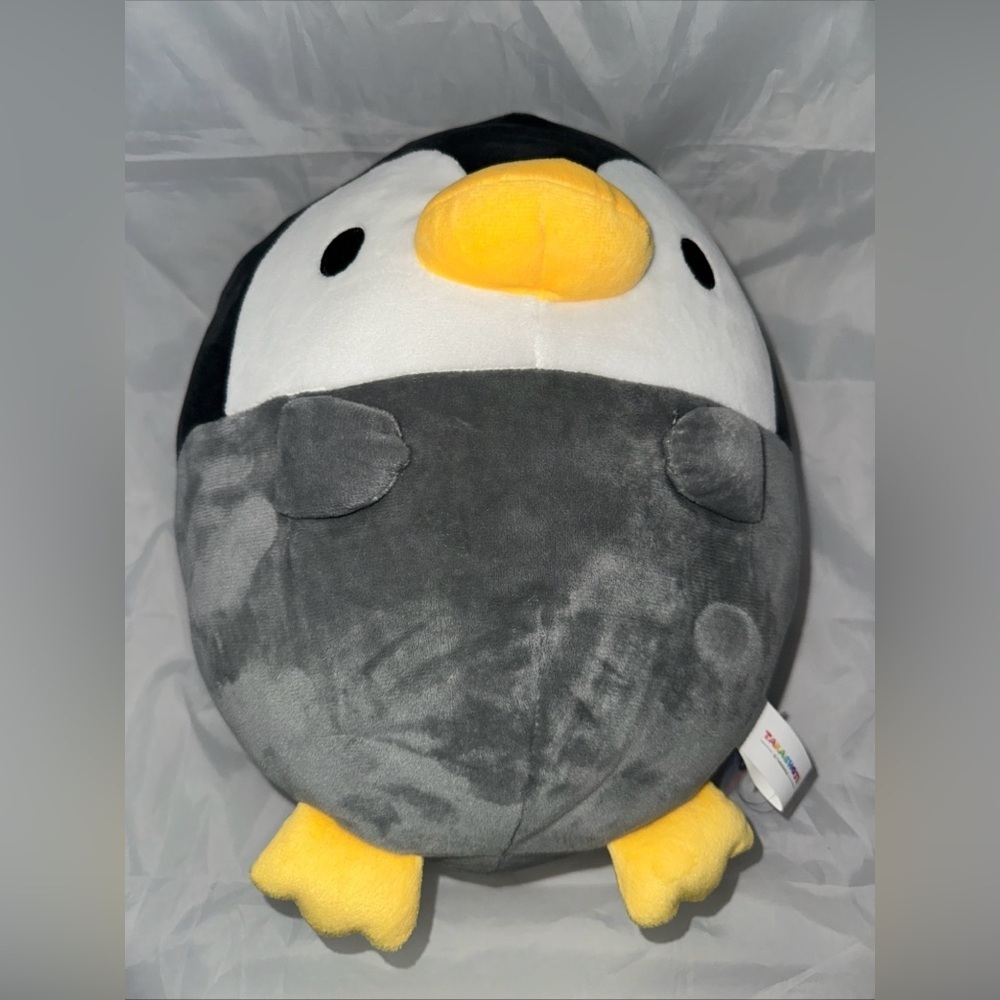 Takashoji Gray Round1 Peguin Plushie NWT